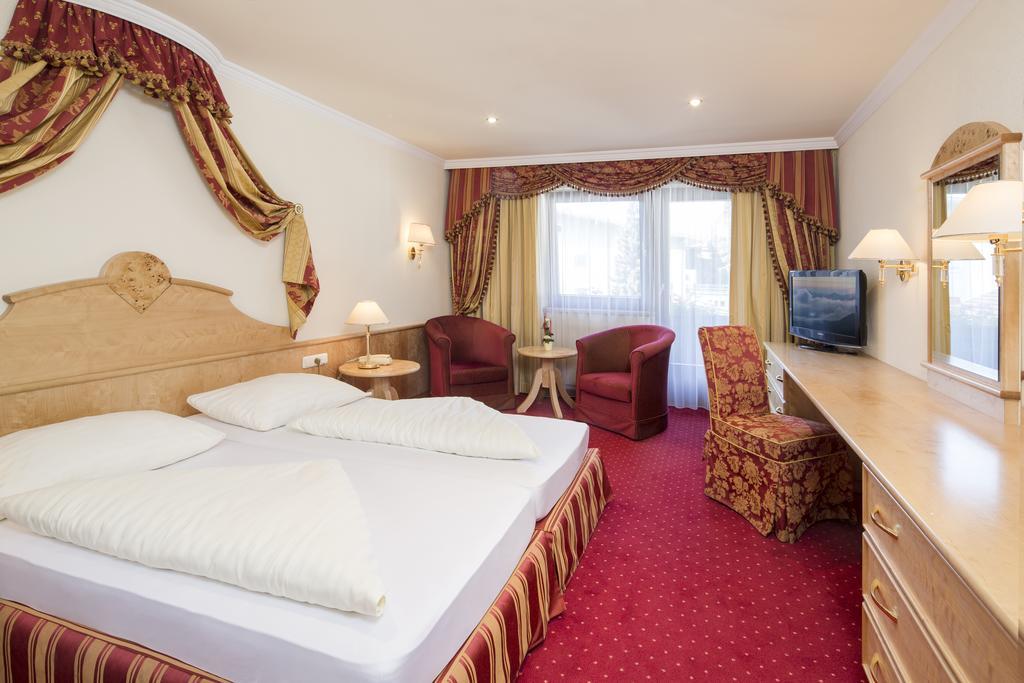 Hotel Jenbacherhof B&B Номер фото
